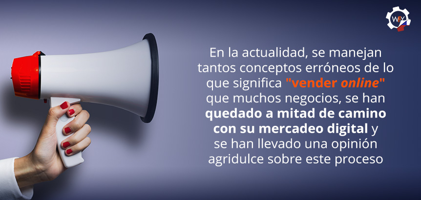 Chica Sosteniendo Megáfono Mientras Comunica que Existen Conceptos Erróneos de Vender Online